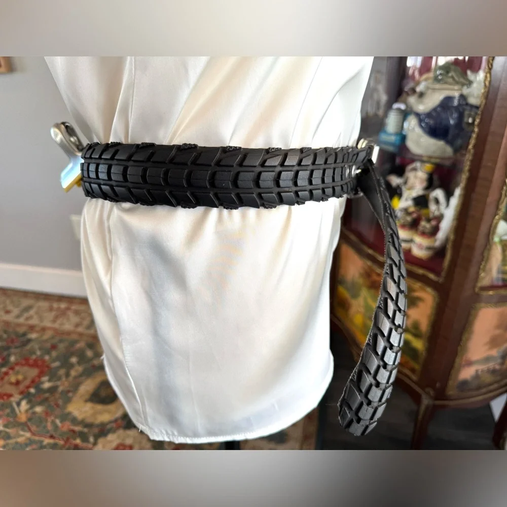 Vintage Tire Black Belt